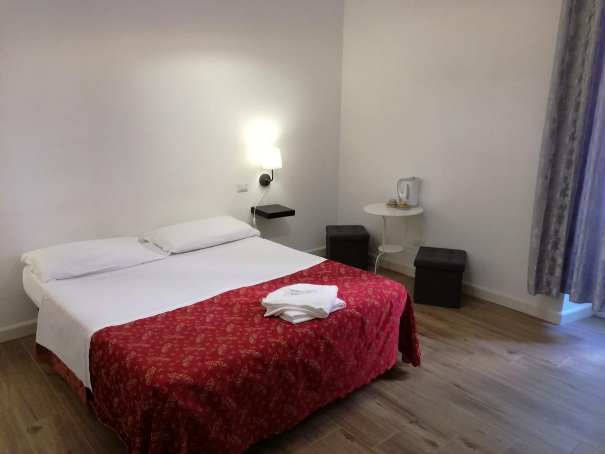 Blue Whale Bed & Breakfast Rome Exterior photo